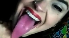 LONG TONGUE BEAUTY SHOWS OFF LONGEST TONGUE AND WIDE THROAT