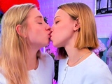 sexy amateur hot blonde teen show webcam