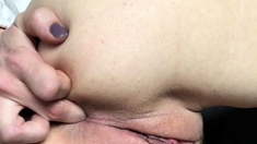 Close up MILF masturbation