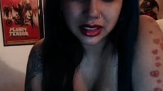 Love Chat Big Boobs Brunette Masturbating For Cam