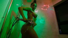 Cute Amateur Brunette Naughty In Solo Jerking Show On Camera