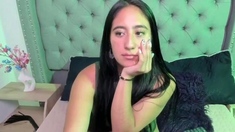 Curvy big ass and tits webcam latina teen solo