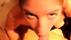 Svensk blondin med Big Ass suger som en proffs