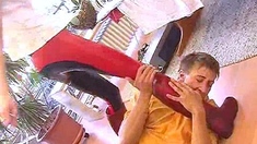 Amateur Foot Fetish Girlfriend Sucks and gives a Footjob