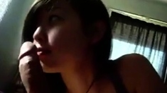 Singaporean Girl Gives Amateur Blowjob
