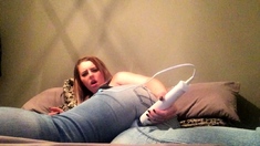 kelly belle casual hitachi double cum in jeans