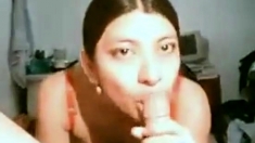 Desi woman knows deepthroat sucking