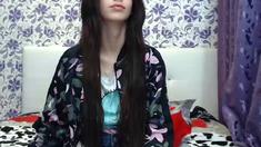 Amateur Webcam Teen Masturbates And Teases
